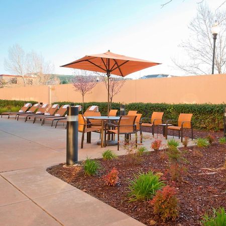 Courtyard By Marriott Sacramento Folsom Hotel Exterior photo